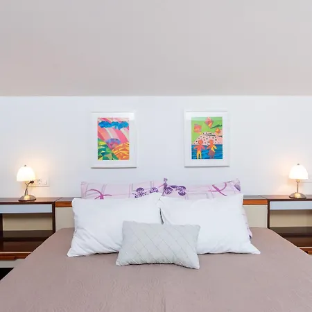 Apartamento Sirol *